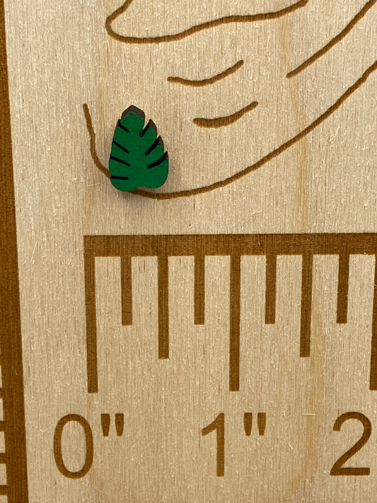 Monstera Leaf Stud