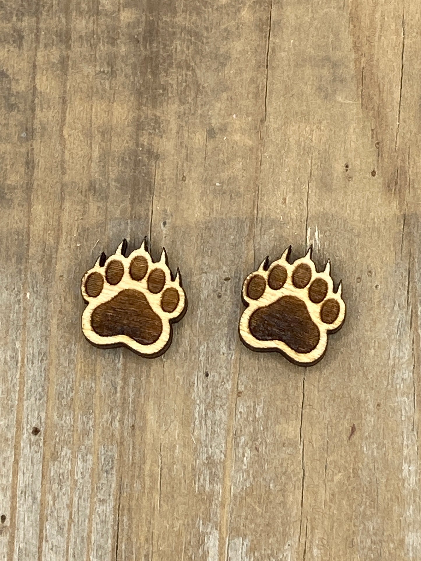 Paw Stud Engraved