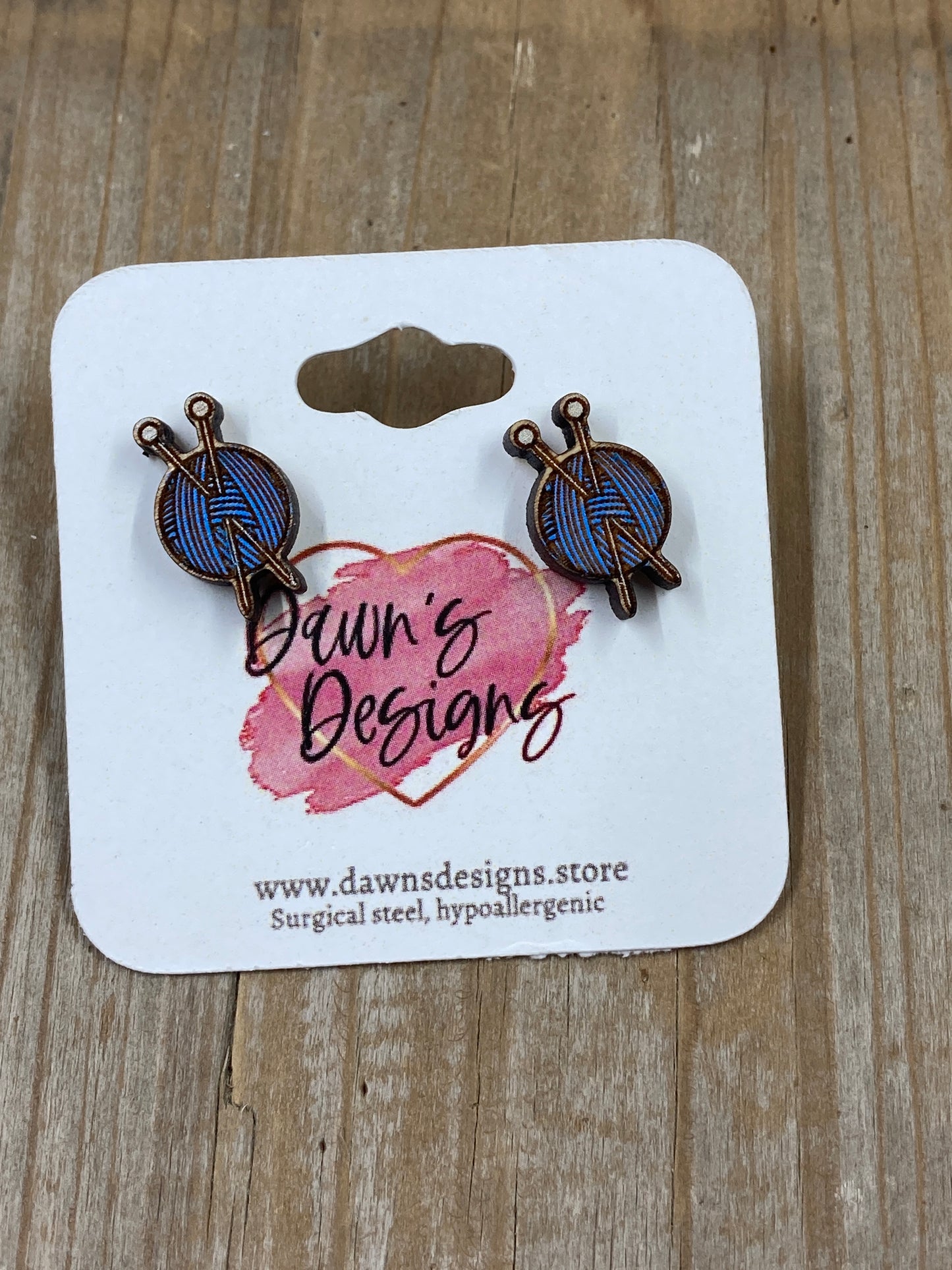 Yarn and Needles Stud