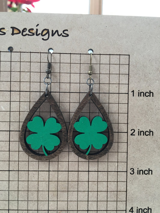 Shamrock Dangle