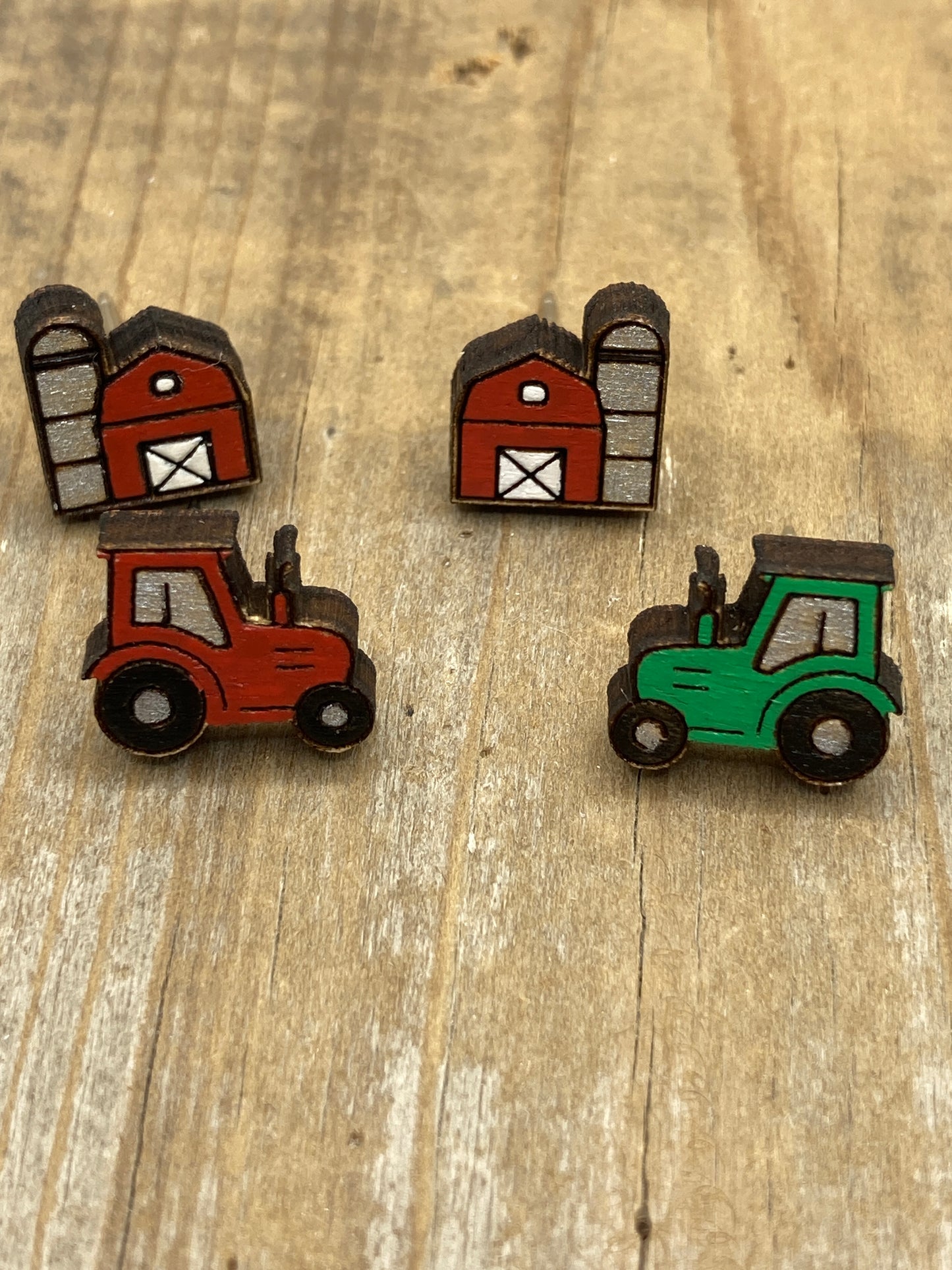 Farm Tractor & Barn Stud