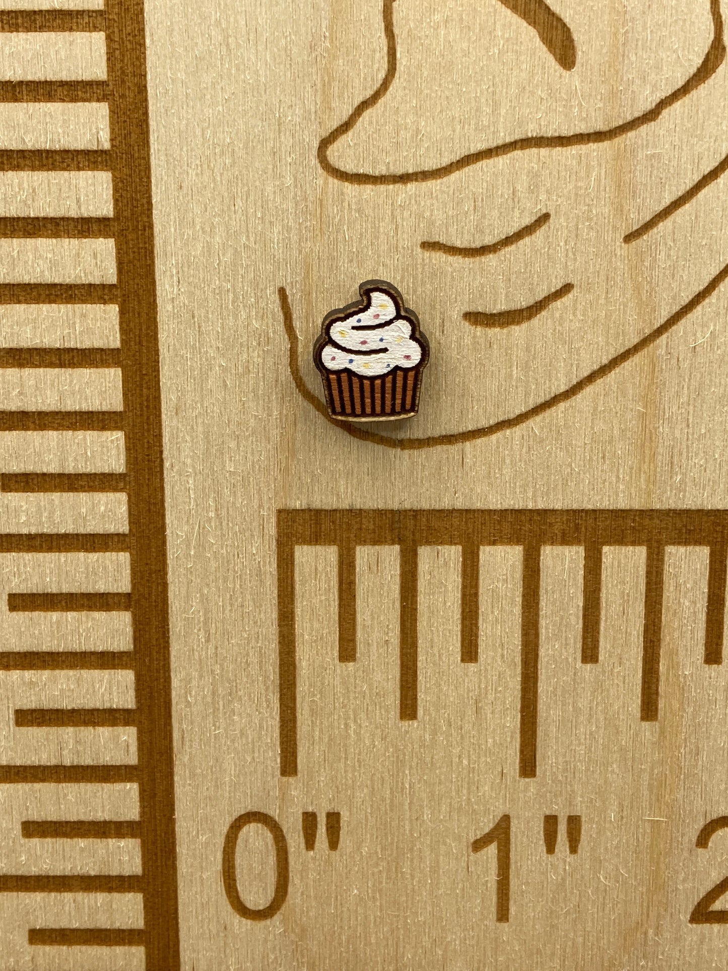 Cupcake Stud