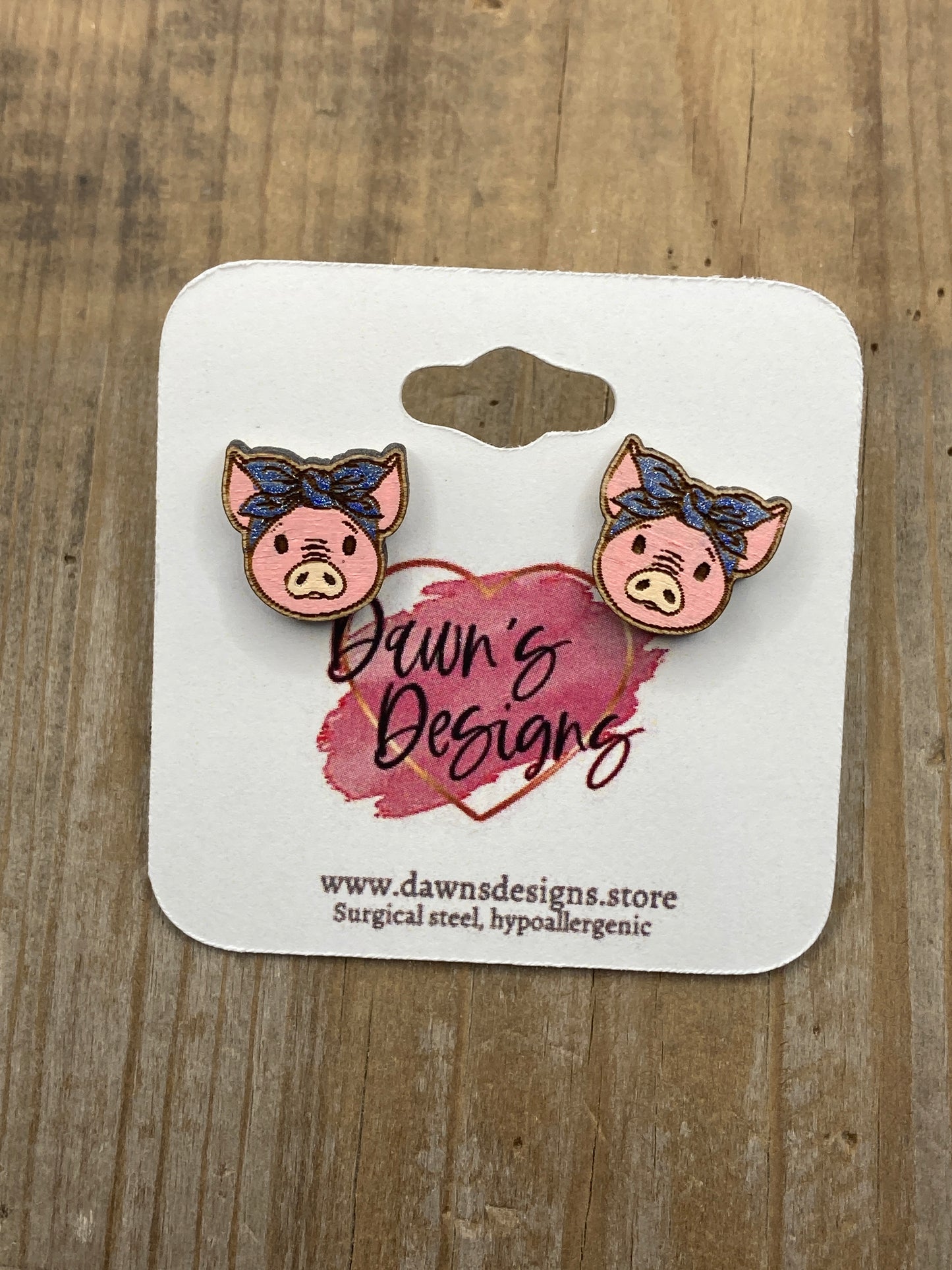 Bandana Pig Stud