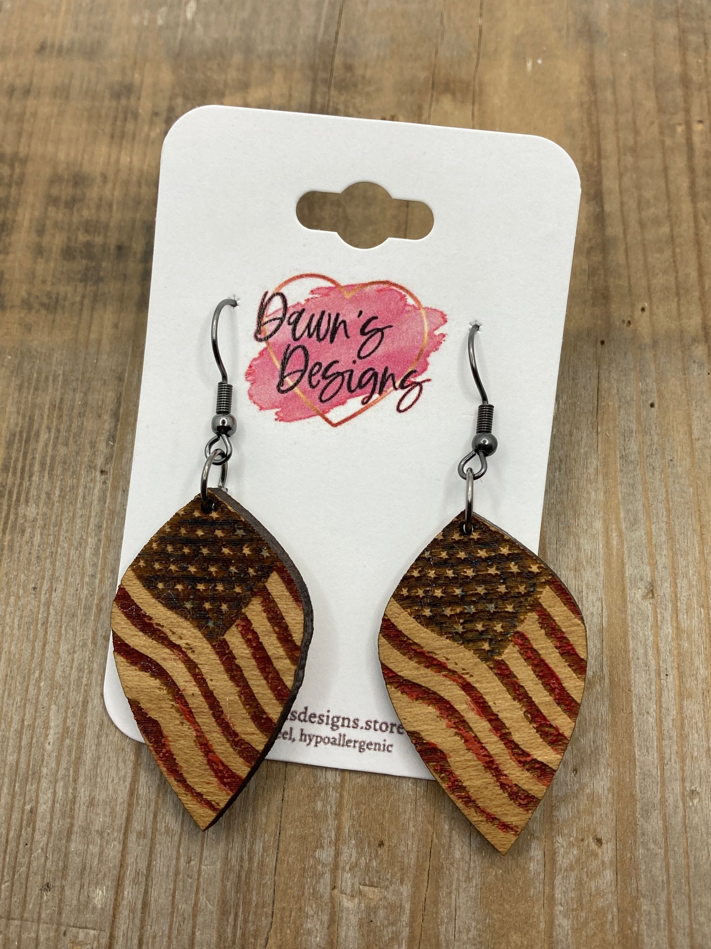 Grunge Flag Dangle