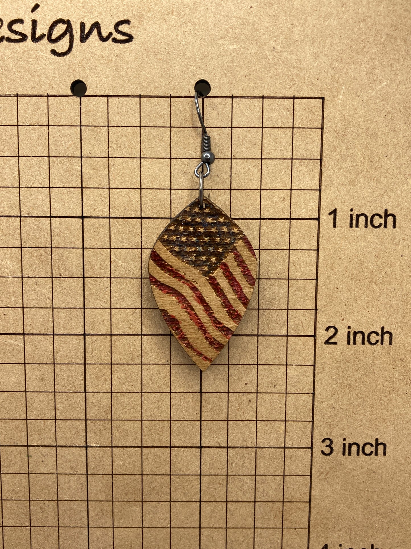 Grunge Flag Dangle