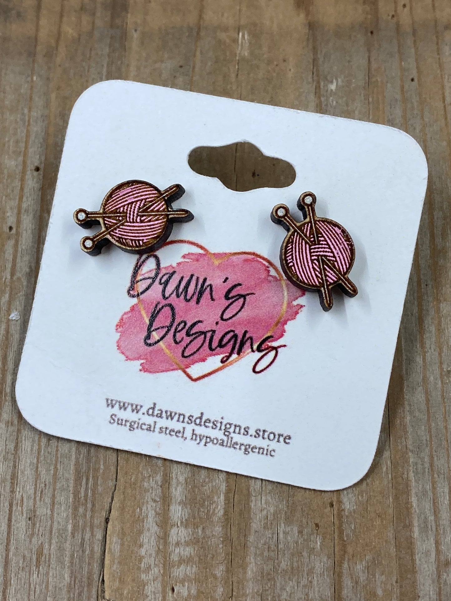 Yarn and Needles Stud