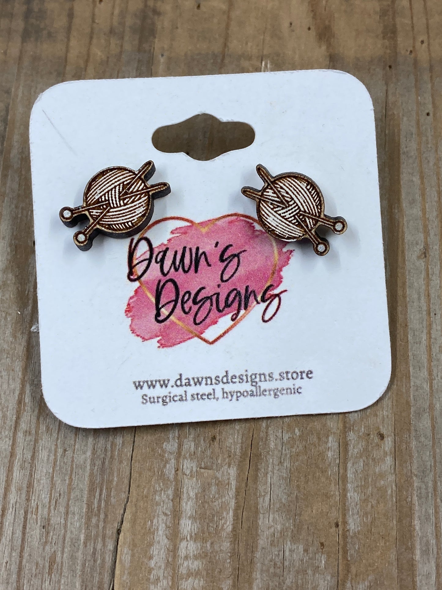 Yarn and Needles Stud