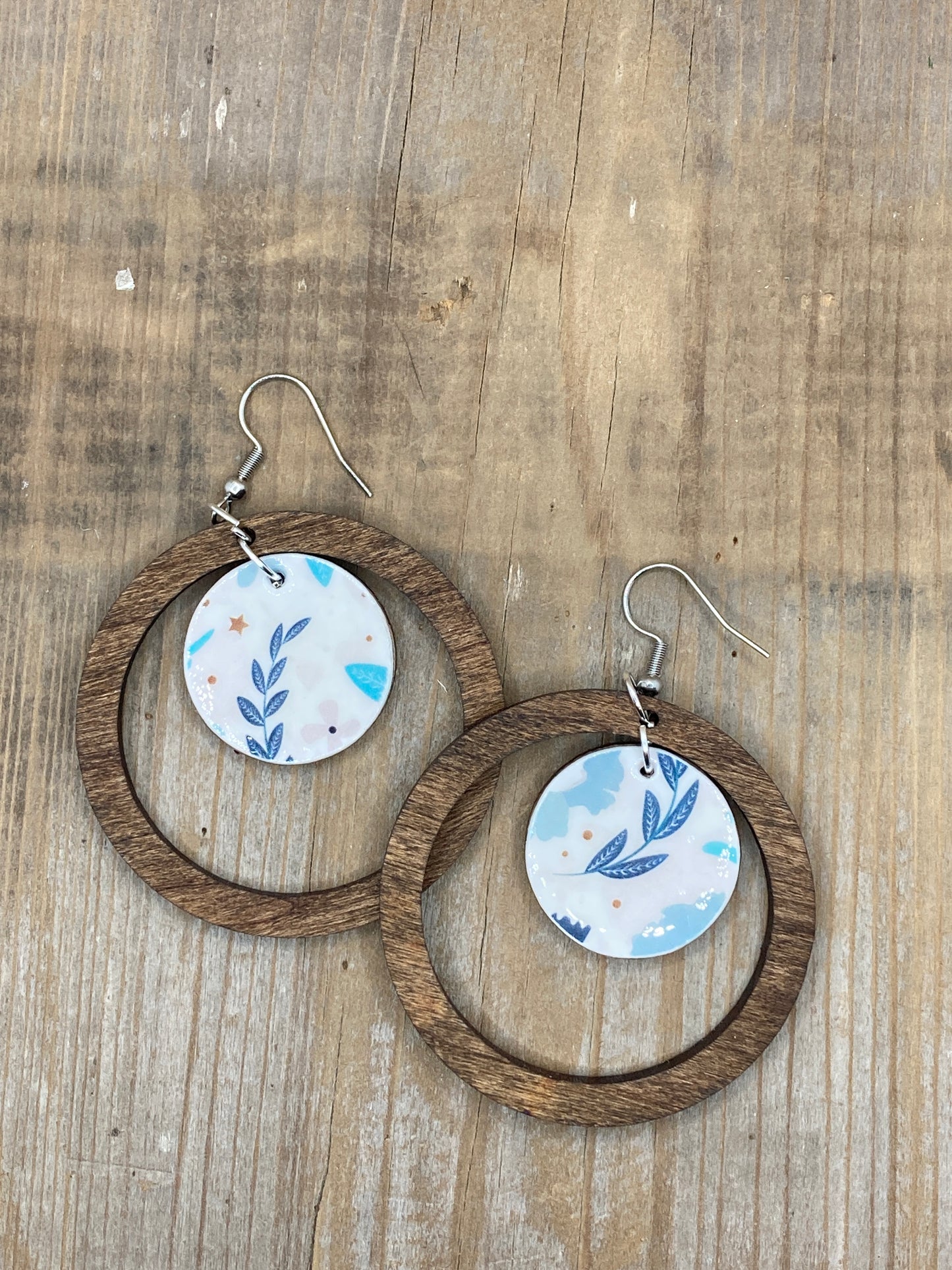 Wood Hoops with Decorative Center Group 3 - Spring