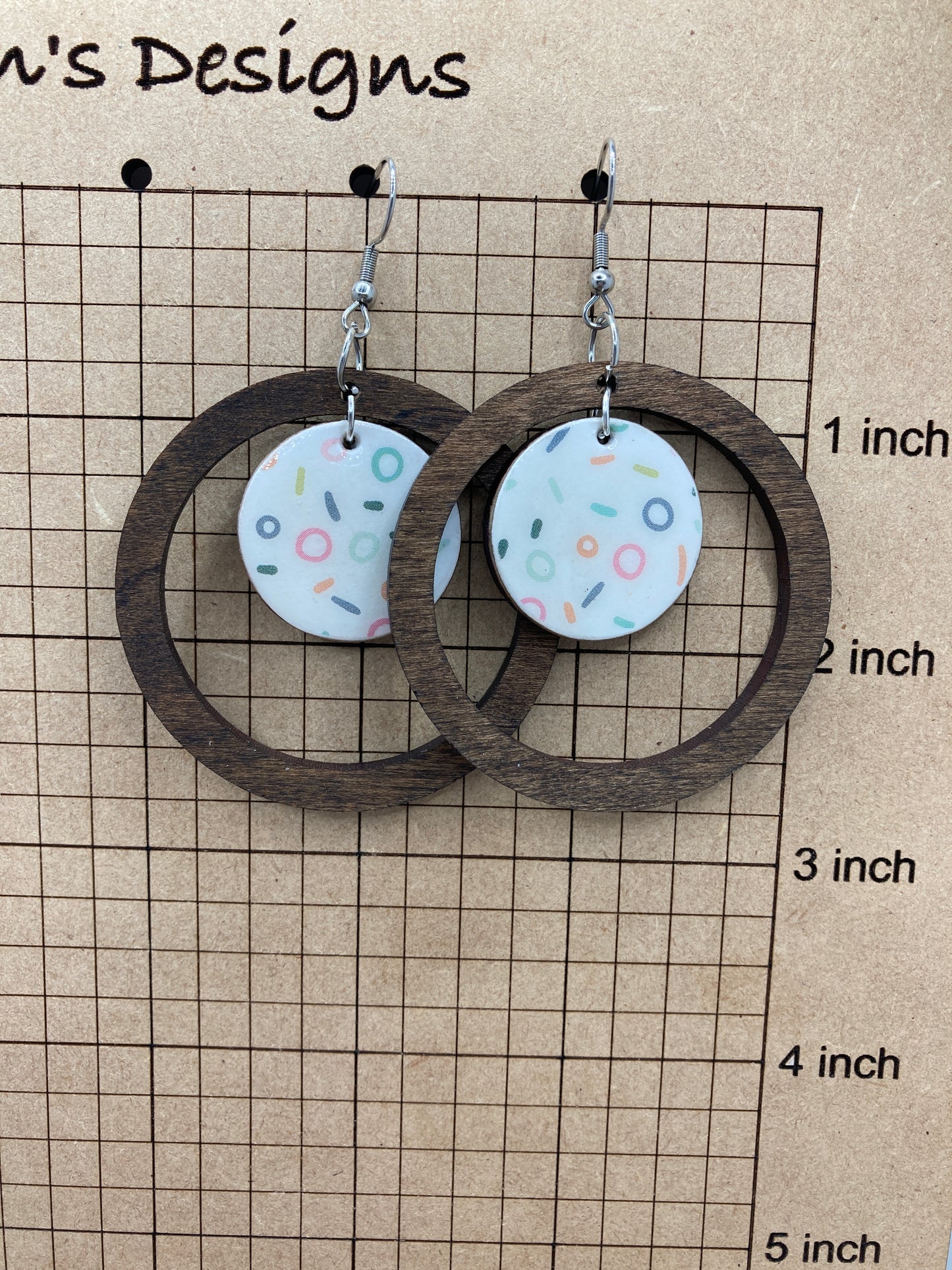 Wood Hoops with Decorative Center Group 3 - Spring