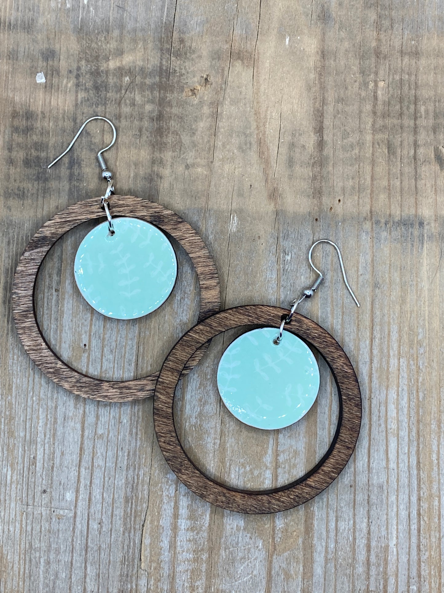 Wood Hoops with Decorative Center Group 3 - Spring