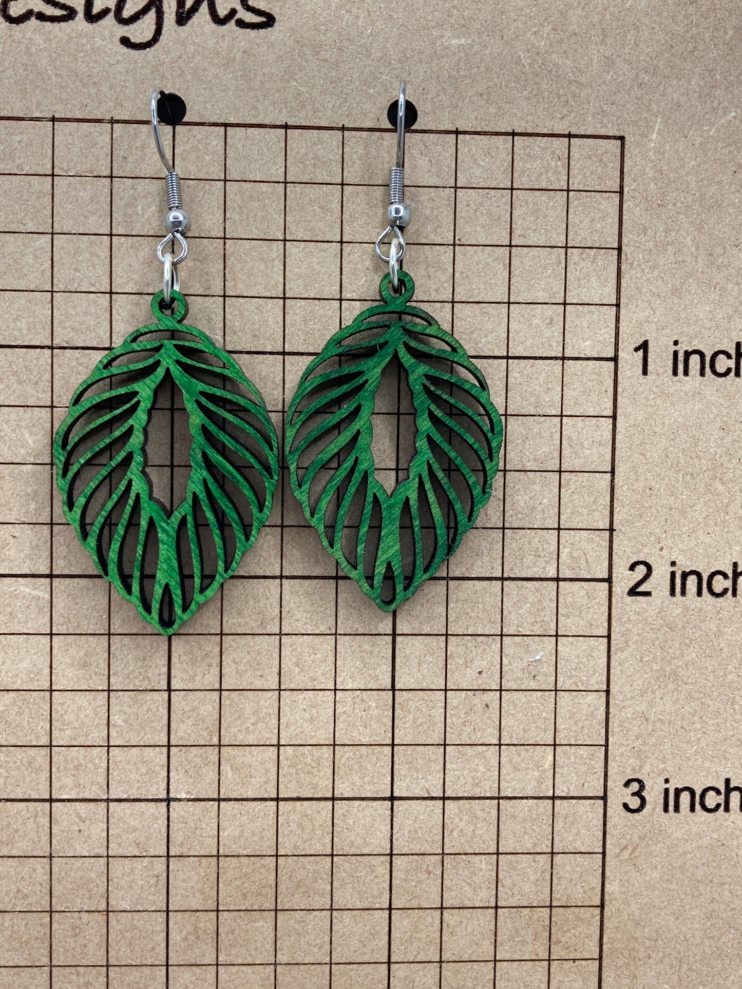 Leaf Cutout Dangle